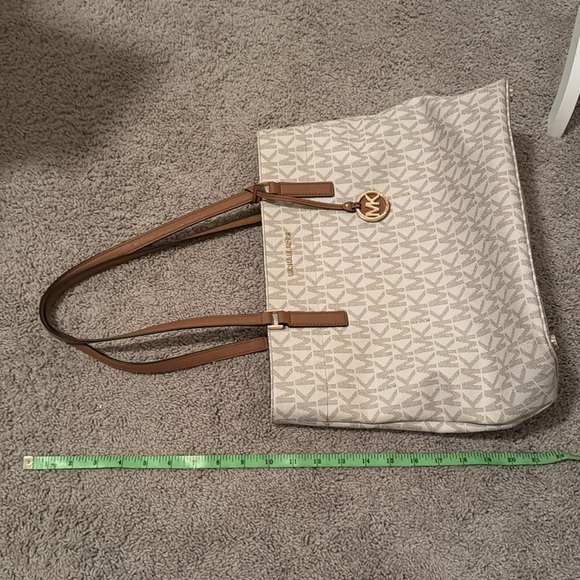 Michael Kors Tote and Matching Wallet - Picture 9 of 12